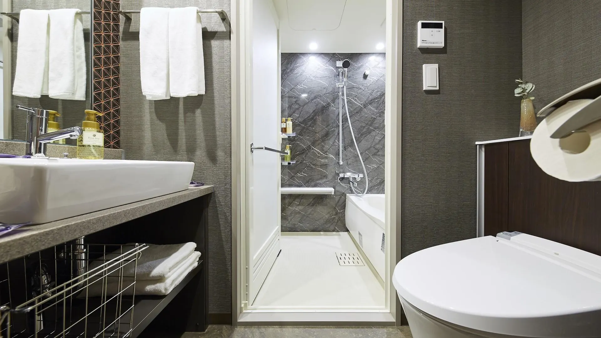 Monday Apart Nihonbashi Ningyocho Tokio Hotel apartamentowy